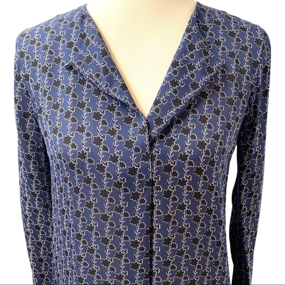 Theory Silk Split Neck Print Popover Long Sleeve Career Business Top Small - Picture 2 of 11